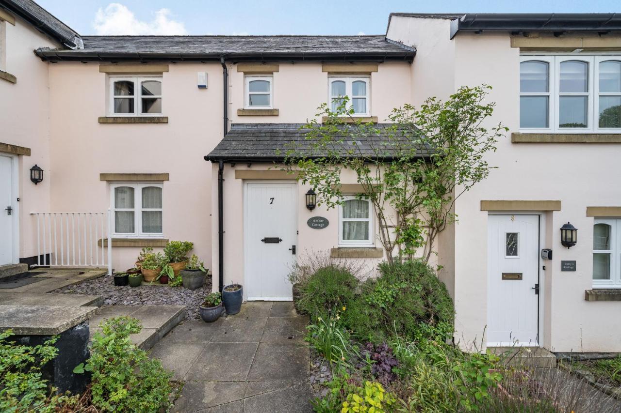 Amber Cottage Holker Bagian luar foto